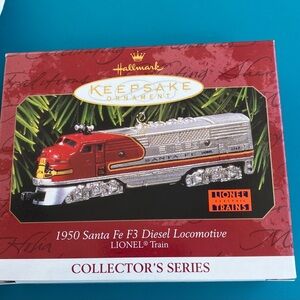 Hallmark Keepsake Ornament - 1950 Santa Fe F3 Diesel Locomotive